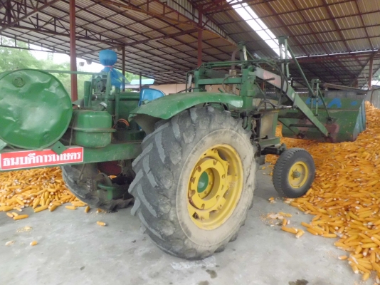 ขาย รถตัก JOHN DEERE ตักเกียบตัน แขนยาว ประหยัดน้ำมันมาก