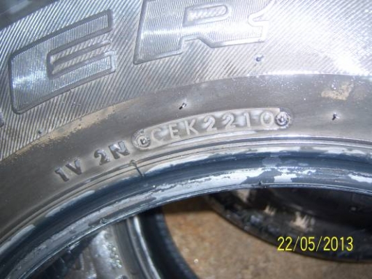 ขายยางกระบะ 205/R16 ปี 10