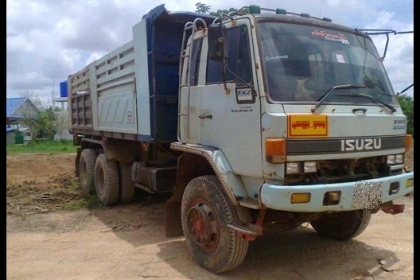 สิบล้ออีซูซุ ร๊อคกี้ นางฟ้า สภาพสวยๆ