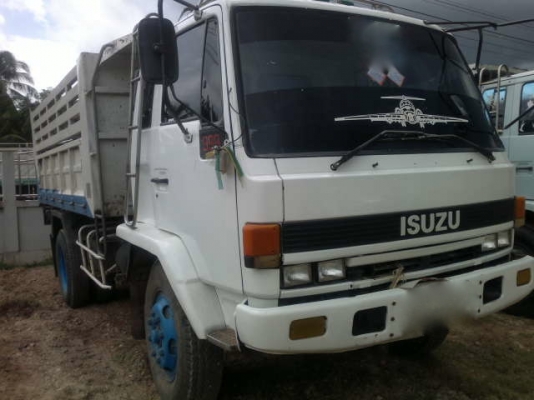 รถอิซูซุ 6 ล้อดั้ม FTR11FY - K 165 แรงม้า  สนใจติดต่อ 081 - 6079515