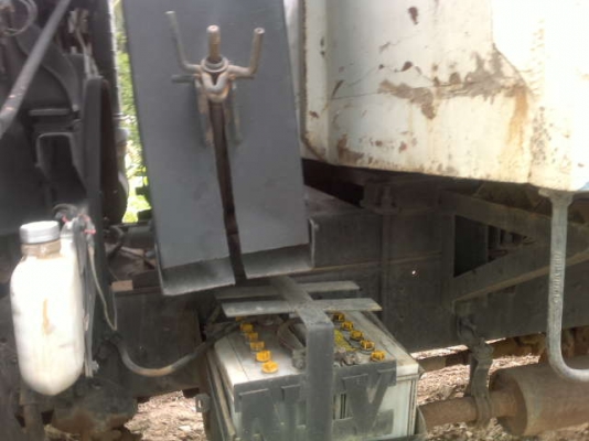 รถอิซูซุ 6 ล้อดั้ม FTR11FY - K 165 แรงม้า สนใจติดต่อ 081 - 6079515 รถอิซูซุ 6 ล้อดั้ม FTR11FY - K 165 แรงม้า สนใจติดต่อ 081 - 6079515