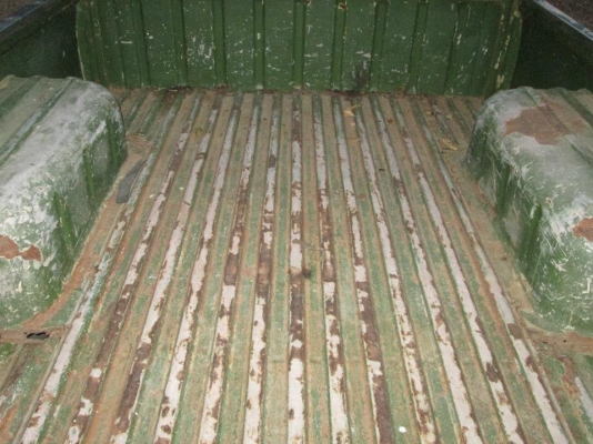 ขาย datsun โบราณเดิมๆ สภาพดีระบบไฟใช้ได้ ไมล์ดี เกน้ำมันได้