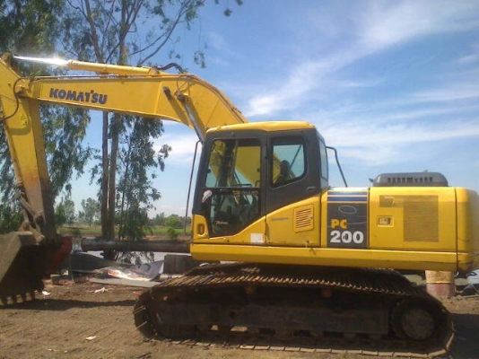 KOMATSU PC200-7 ใช้งาน10000ช.มเศษ รถสวยไฟฟ้าครบ