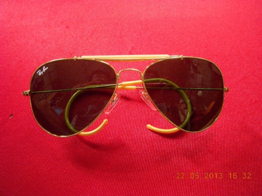 ขายเหมาแว่นตา rayban made in italy 2 อัน และ  AO 1 อัน