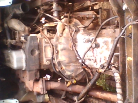 รถหกล้อ  NKR   ไม่มีทะเบียน    ขับไม่ได้