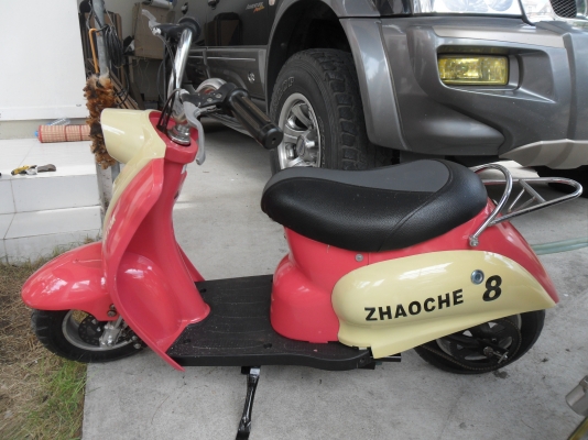 รถไฟฟ้าเล็ก24Vสำหรับเด็กผู้หญิง รับน้ำหนักได้70kg ช๊าตไฟบ้าน