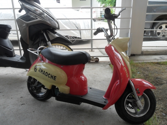 รถไฟฟ้าเล็ก24Vสำหรับเด็กผู้หญิง รับน้ำหนักได้70kg ช๊าตไฟบ้าน