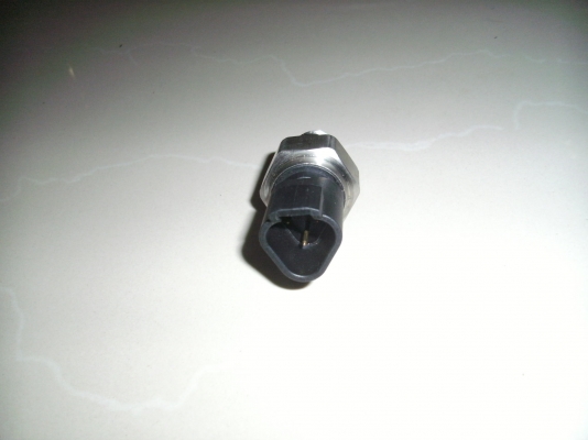 Spare part 7861-93-1650 SENSOR,HSS OIL PRESSURE (Komatsu)