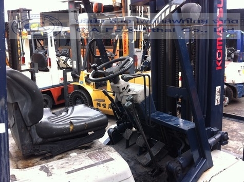 ขาย รถโฟล์คลิฟท์ KOMATSU รุ่น FD20-11