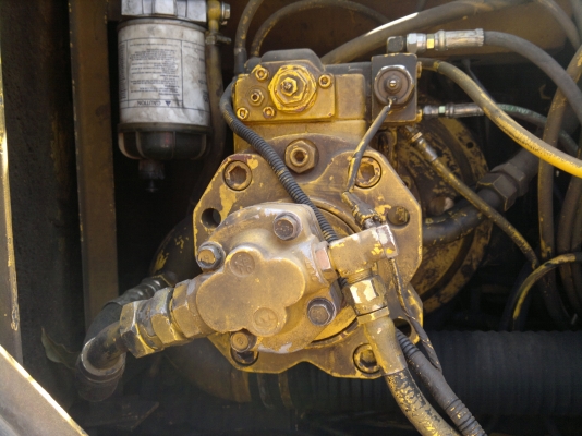 ขายรถแม็คโคร KOBELCO รุ่น SK120 LP 8460