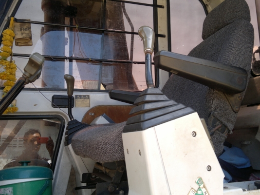 ขายรถแม็คโคร KOBELCO รุ่น SK120 LP 8460