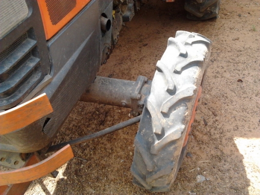 ขาย รถไถน้อย 2เพลา KUBOTA L2808 28HP สภาพสวยๆ แห้งๆ เครื่องดีติดง่ายแห้งดีไม่มีเยิ้ม เกียร์ดีเข้าง่ายไม่มีหลุด ชั่วโมงทำงาน 3,xxx ยางดี4เส้น พร้อมอุปกร์2ชิ้น หางขุดมันฯและผาน5 ปกติใช้แต่งานตัวเอง สภาพสวยๆ เอกสารเล่มทะเบียนพร้อม ราคาต่อรองได้ครับ