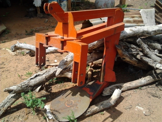 ขาย รถไถน้อย 2เพลา KUBOTA L2808 28HP สภาพสวยๆ แห้งๆ เครื่องดีติดง่ายแห้งดีไม่มีเยิ้ม เกียร์ดีเข้าง่ายไม่มีหลุด ชั่วโมงทำงาน 3,xxx ยางดี4เส้น พร้อมอุปกร์2ชิ้น หางขุดมันฯและผาน5 ปกติใช้แต่งานตัวเอง สภาพสวยๆ เอกสารเล่มทะเบียนพร้อม ราคาต่อรองได้ครับ