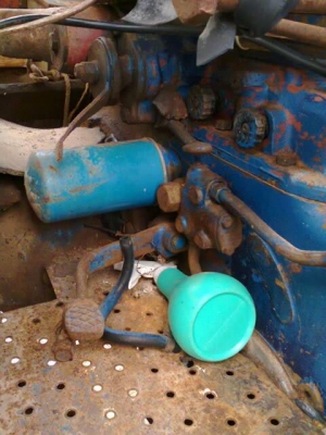 ขายรถไถ FORD 6600 เพลาเดี่ยว ใบมีดดันหน้า 7 จาน ไม่มีเอกสาร ราคา 250000