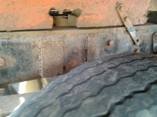 ***ขายแล้วครับขอบคุณ Truck2hand ขาย ขายตัดก่อนเก็บงาน 6ล้อ ISUZU ELF 100 หัวแป เครื่อง4BC2 100แรง ฝาำดำ แน่นๆ ไม่เยิ้ม เกียร์เดิม แปลงเกียร์สายแล้ว พ.พาวเวอร์ ช่วงล่างเดิมๆ คัสซีดี มีต้องเก็บบ้างครับ หัวบางไม่มีผุ ภายในสวย คอนโซลครบ กระบะ4.30ม.คอกไม้พื้นไ