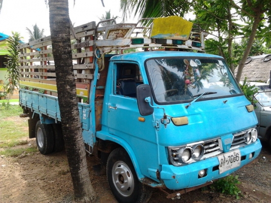 ***ขายแล้วครับขอบคุณ Truck2hand ขาย ขายตัดก่อนเก็บงาน 6ล้อ ISUZU ELF 100 หัวแป เครื่อง4BC2 100แรง ฝาำดำ แน่นๆ ไม่เยิ้ม เกียร์เดิม แปลงเกียร์สายแล้ว พ.พาวเวอร์ ช่วงล่างเดิมๆ คัสซีดี มีต้องเก็บบ้างครับ หัวบางไม่มีผุ ภายในสวย คอนโซลครบ กระบะ4.30ม.คอกไม้พื้นไ