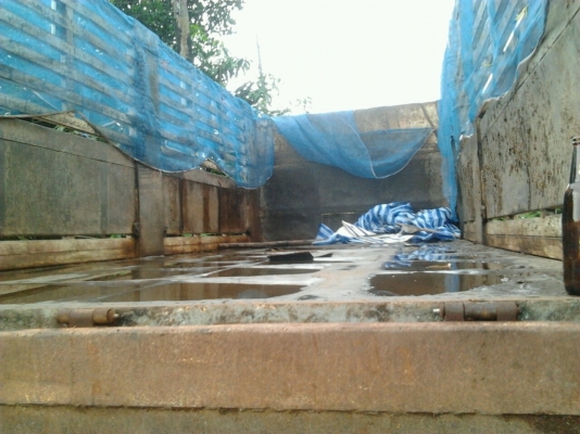 ขายด่วน ลูกพ่วง 2 เพลาไม่ดั๊มพ์ กระบะเหล็กคอกสูงเกษตรความยาว 6.20 เมตรสภาพสวย ช่วงล่างแน่นยางสภาพดี 8 เส้นประมาณ 70\% พร้อมบรรทุกพร้อมใช้งาน เอกสารทะเบียนภาษีครบถูกต้องพร้อมโอน ราคาต่อรองได้ครับ