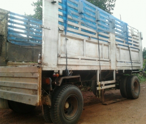 ขายด่วน ลูกพ่วง 2 เพลาไม่ดั๊มพ์ กระบะเหล็กคอกสูงเกษตรความยาว 6.20 เมตรสภาพสวย ช่วงล่างแน่นยางสภาพดี 8 เส้นประมาณ 70\% พร้อมบรรทุกพร้อมใช้งาน เอกสารทะเบียนภาษีครบถูกต้องพร้อมโอน ราคาต่อรองได้ครับ