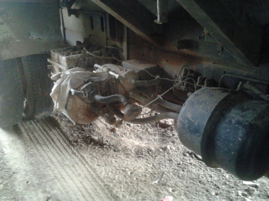 ขาย 10ล้อ2เพลาดั๊ม HINO F-17 เครื่องเดิมEH700 168HP แห้งดีไม่เยิ้ม เกียร์เดิมเข้าง่ายไม่หลุด ช่วงล่างแน่น คัสซีเดิมๆสวย ไม่ผุไม่ดาม สโลวเดิม กระบะดั๊มเหล็กสภาพดี มีผุนิดๆ หัวบางเดิมภายในดี คอนโซลครบ ยางดี5เส้น อีก5เส้นพอใช้ พร้อมใช้ พร้อมลุยงาน ราคาต่อรอง