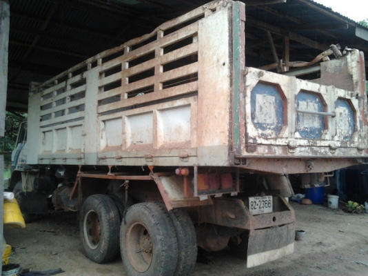 ขาย 10ล้อ2เพลาดั๊ม HINO F-17 เครื่องเดิมEH700 168HP แห้งดีไม่เยิ้ม เกียร์เดิมเข้าง่ายไม่หลุด ช่วงล่างแน่น คัสซีเดิมๆสวย ไม่ผุไม่ดาม สโลวเดิม กระบะดั๊มเหล็กสภาพดี มีผุนิดๆ หัวบางเดิมภายในดี คอนโซลครบ ยางดี5เส้น อีก5เส้นพอใช้ พร้อมใช้ พร้อมลุยงาน ราคาต่อรอง