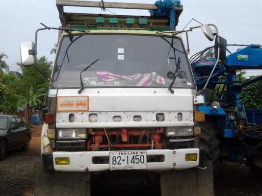 ขาย 10ล้อ2เพลาดั๊ม ISUZU ROCKY240โบ แม่2เพลาดั๊มFXZ23NFY หัวขาว วางเครื่อง6SD1 โบนอก 240 แห้งๆแรงจัด ไม่มีเยิ้ม เกียร์อีตั้น ช่วงล่างแน่น คัสซีใหญ่สวย ไม่ผุไม่บวมไม่ดาม กระบะดั๊มข้างเนียมสภาพดี หัวบางดี ภายในดี กระจังหน้ามีให้ ยางดี10เส้น พร