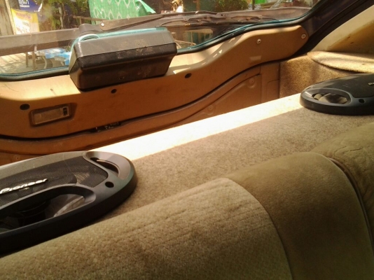 ขายford laser 5dr เดิมทุกเม็ด ล้อวาตา ขาย 49,000