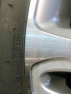 ขายแม็กพร้อมยาง4วงสภาพใหม่ สวยกริบราคาถูก0805010007