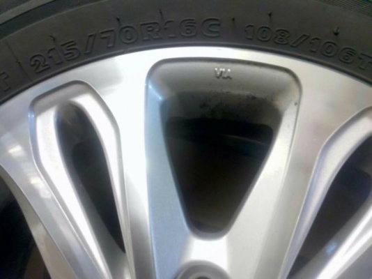 ขายแม็กพร้อมยาง4วงสภาพใหม่ สวยกริบราคาถูก0805010007