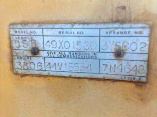 ขายรถแทรกเตอร์ CAT D5B ตีเป็ดเกียร์ตัดสภาพพร้อมใช้เอกสารใบชื้อขายเครื่องดีเกียร์ดี