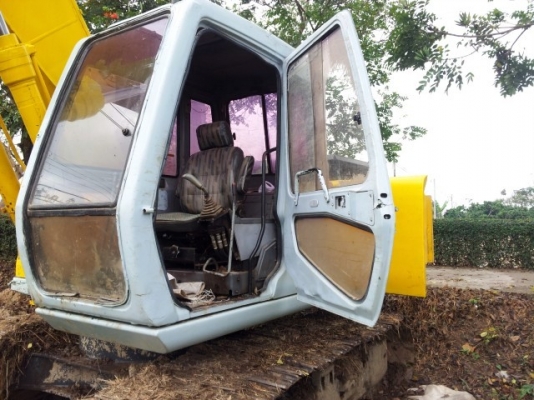 ขายด่วน..รถแบคโฮ SUMITOMO SH200-A1 รถสวยแจ่มทั้งคัน กับพร้อมใช้งาน มีทะเบียนครบ ส่งต่อเพียงงวดละ 22,750 บาท เพียงอีก 45 งวด.