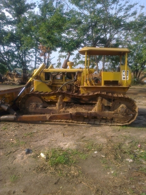 ขายรถแทรคเคอร์ D5 ตีนไก่สภาพพร้อมใซ้โซ่หนาเครื่องดีเอกสารใบสัญญาซื้อขาย