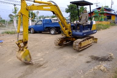 ขาย PC 30 - 6 รถสวยพร้อมใช้  สวย แน่น( ขายด่วนครับ )