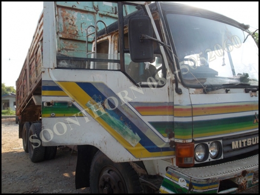 ขายด่วน รถบรรทุก 10 ล้อดั้ม MITSUBISHI FN 527MA 195 แรง สภาพเดิมๆพร้อมใช้ ราคาสุดคุ้ม