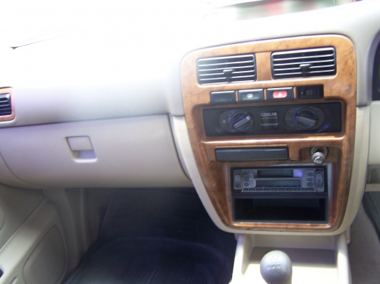 นิสสัน ฟรอนเทียร