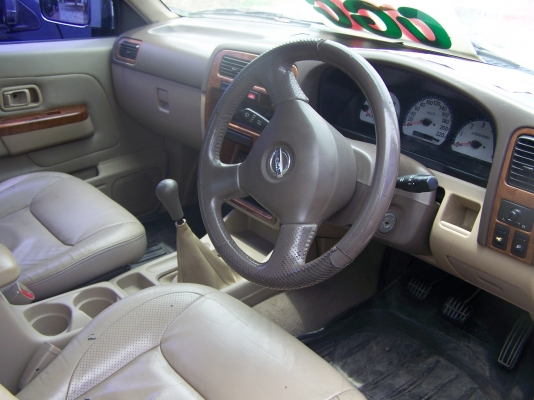 นิสสัน ฟรอนเทียร