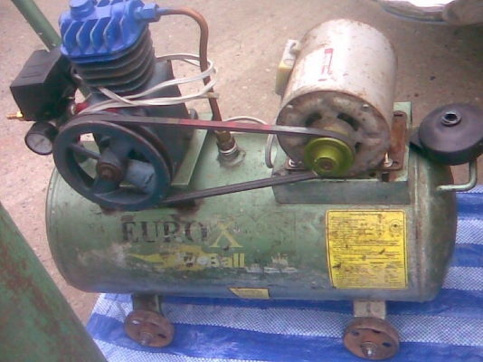 ปั้มลม มอเตอร์มิสซู 1/4 แรงสภาพดีครับพร้อมใช้งานมีที่เข็นด้วยครับมอเตอร์มิสซู 1/4  แรงครับสวยๆครับคุ้มครับราคานี้