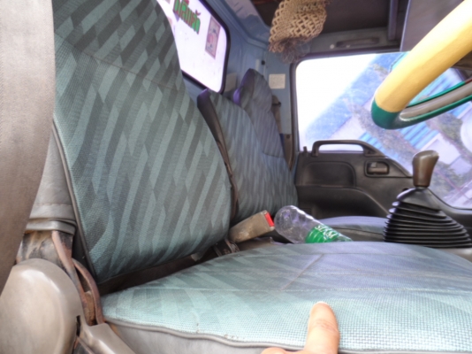 ISUZU NQR120แร5.5 เมตรสภาพดีเครื่องฝาขาวดีมาก แคซซีเดิมๆสวยตลอดเส้นไม่มีสนิม ไม่โกร่ง