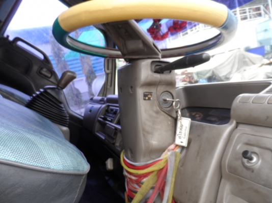 ISUZU NQR120แร5.5 เมตรสภาพดีเครื่องฝาขาวดีมาก แคซซีเดิมๆสวยตลอดเส้นไม่มีสนิม ไม่โกร่ง