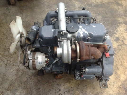 ขายเครื่อง 4 สูบ ยี่ห้อ มิตซูบิชิ  เก่าญี่ปุ่น ดีเซลรุ่น KE150 เทอร์โบ สภาพสวยมากๆ