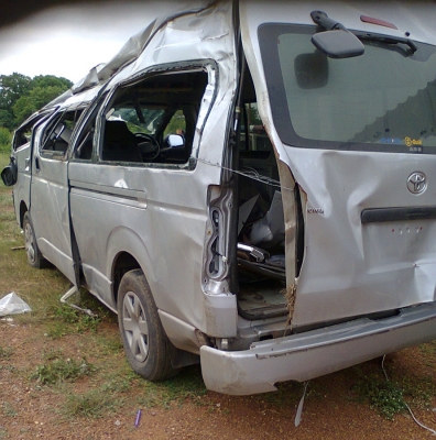 ขายซากรถตู้ TOYOTA