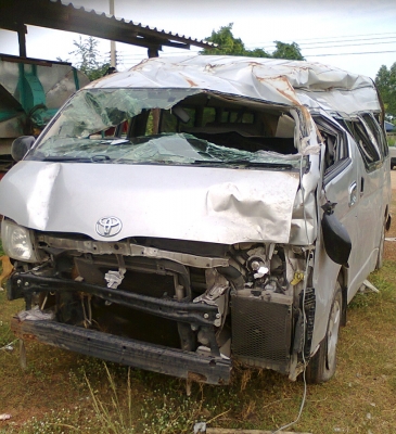 ขายซากรถตู้ TOYOTA