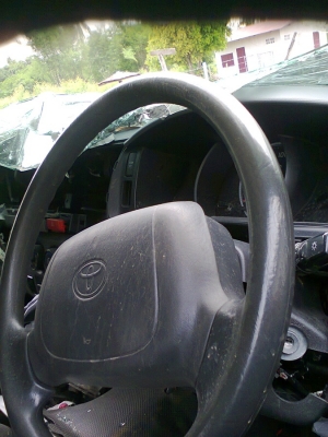 ขายซากรถตู้ TOYOTA