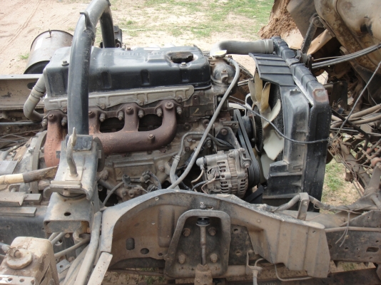 ขายหกล้อดั้มมิตซู แคนเตอร์ 125 แรง