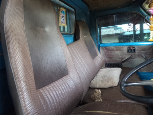 ขายรถอีซูซุ6ล้อKS Fหน้าFหลัง สภาพดีราคาถูกๆพร้อมใช้งานคับ