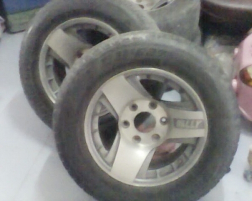 ขายเเม็กพร้อมยางขอบ15สตาด้า