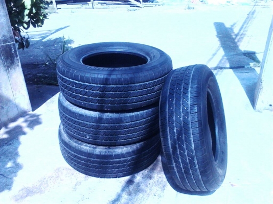 ขายยางมิชลิน  ขอบ17 ของ Fortuner  สภาพ80\% มีชุดเดียวถูกๆมาก