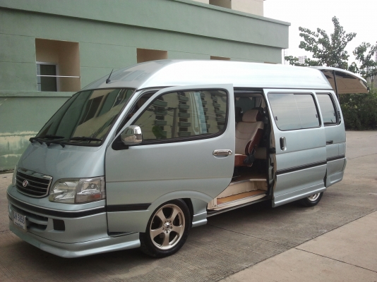 รถตู้หัวจรวด ปี2004 VIP. LPG.