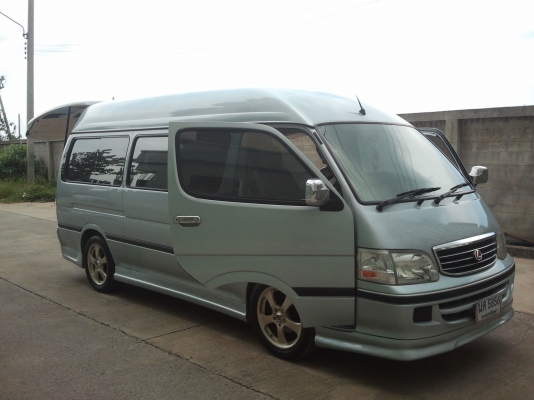 รถตู้หัวจรวด ปี2004 VIP. LPG.