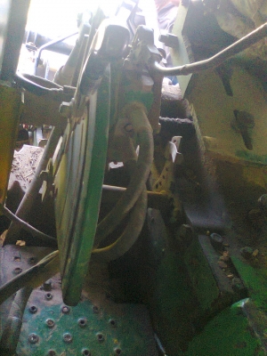 ขายรถไถนั้งขับจอร์นเดียร์ 2040Sพร้อมอุปกรณ์ครบ