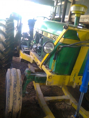 ขายรถไถนั้งขับจอร์นเดียร์ 2040Sพร้อมอุปกรณ์ครบ